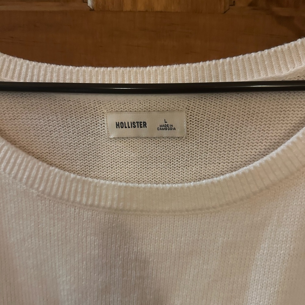 Hollister Cream Crewneck trout Sweater Fish Motif Size large - Picture 3 of 6